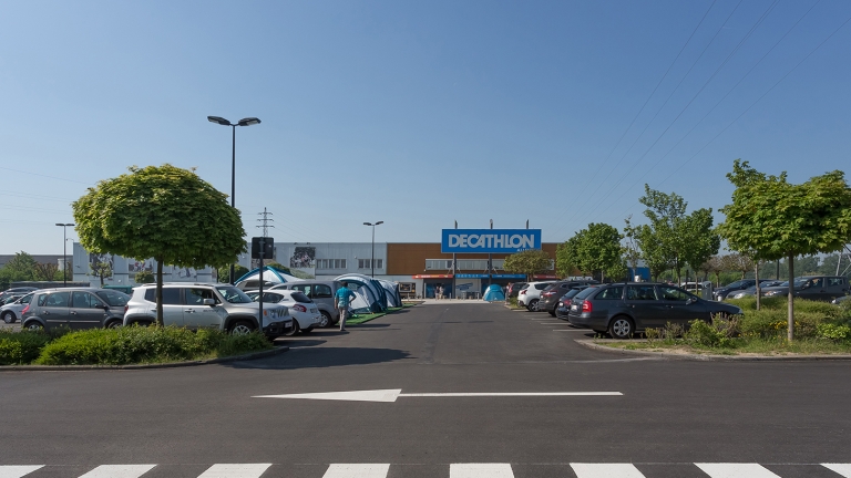 Colas - Pose d'enrobés parking clientèle et personnel - Decathlon Alleur